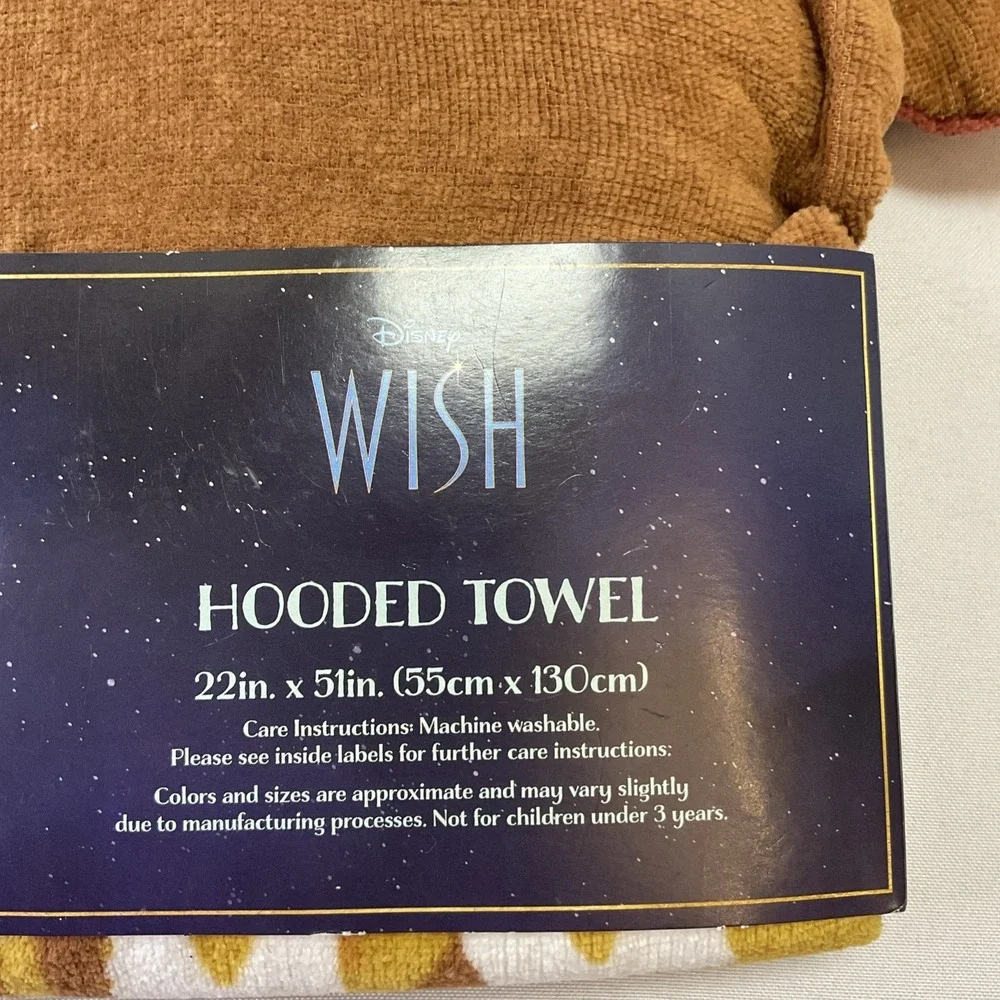 DISNEY‎ Wish Valentino 22x51 Hooded Towel+ Wish Star Surprise Figurine Inside